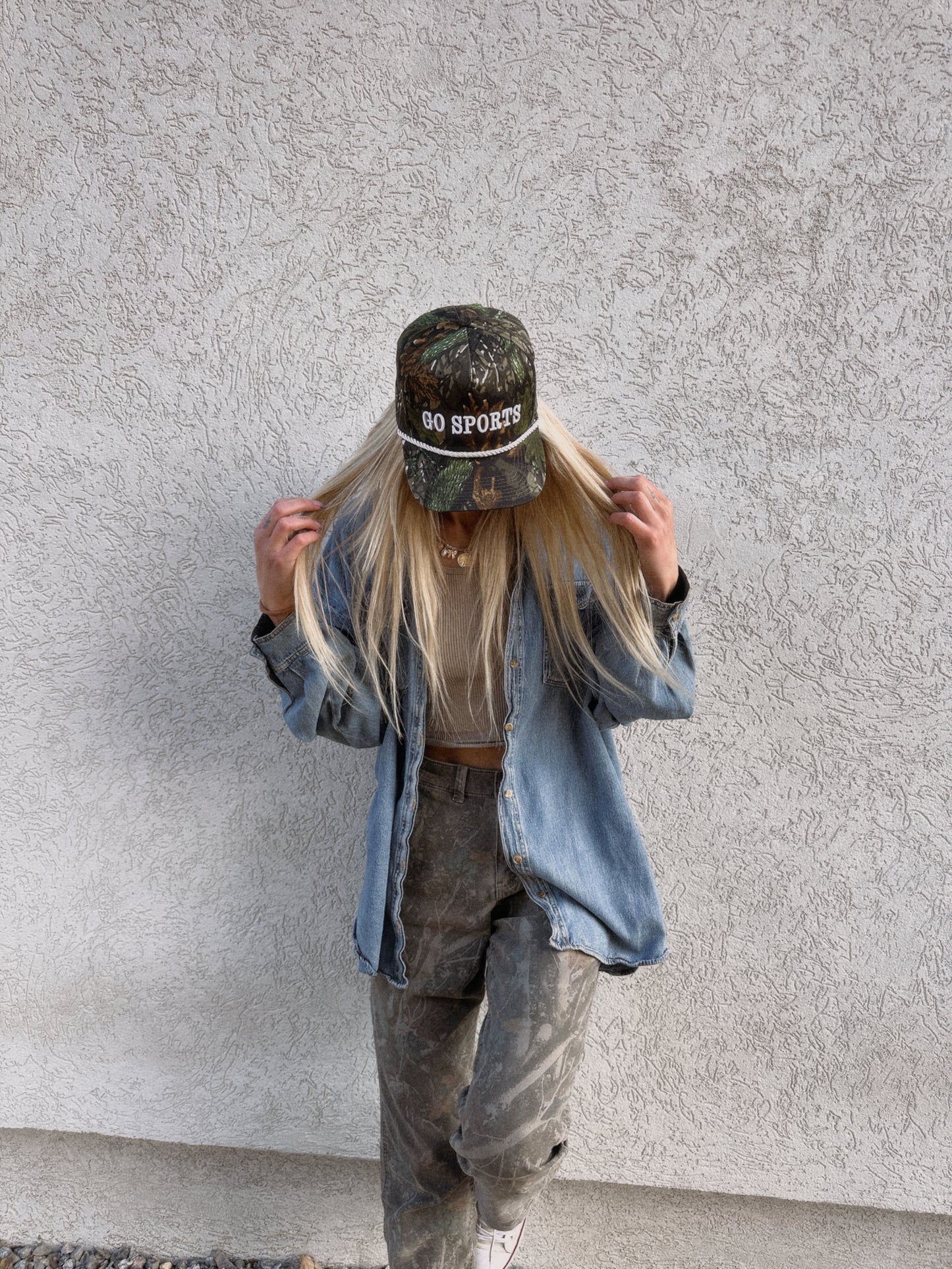 GO SPORTS trucker hat