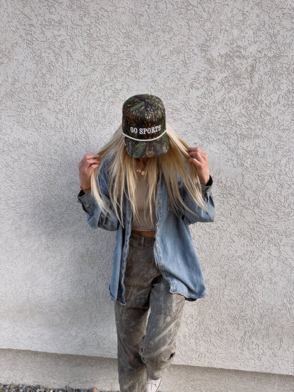 GO SPORTS trucker hat